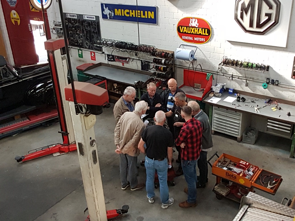 Swiss TR-Club anlässlich eines technischen Tages bei Classic Car Connection - Okt 2019