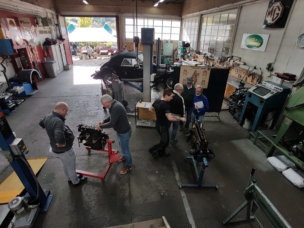 Swiss TR-Club anlässlich eines technischen Tages bei Classic Car Connection - Okt 2019