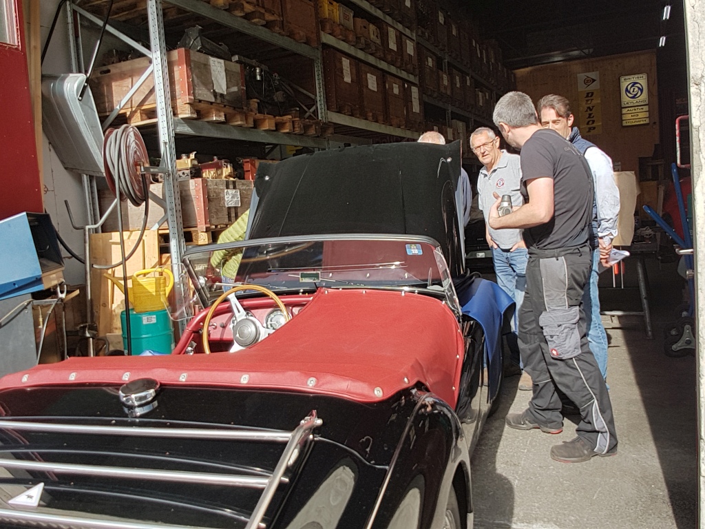 Swiss TR-Club anlässlich eines technischen Tages bei Classic Car Connection - Okt 2019