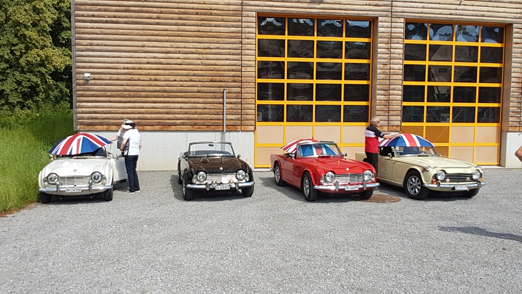 Swiss TR-Club und Jensen-Club zu Besuch bei Classic Car Connection AG - Juli 2020