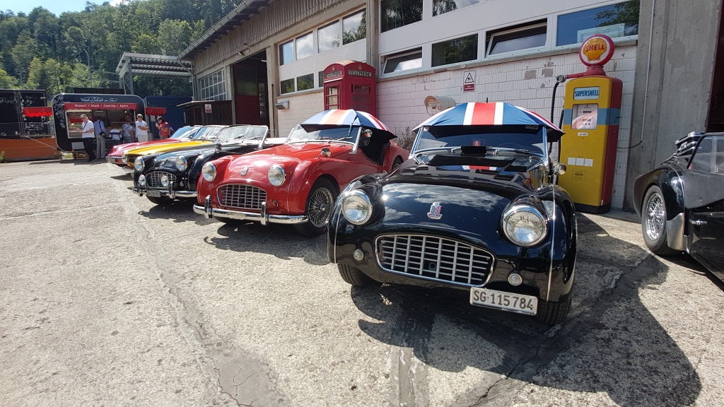 Swiss TR-Club und Jensen-Club zu Besuch bei Classic Car Connection AG - Juli 2020