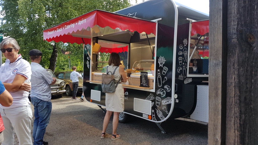 Swiss TR-Club und Jensen-Club zu Besuch bei Classic Car Connection AG - Juli 2020