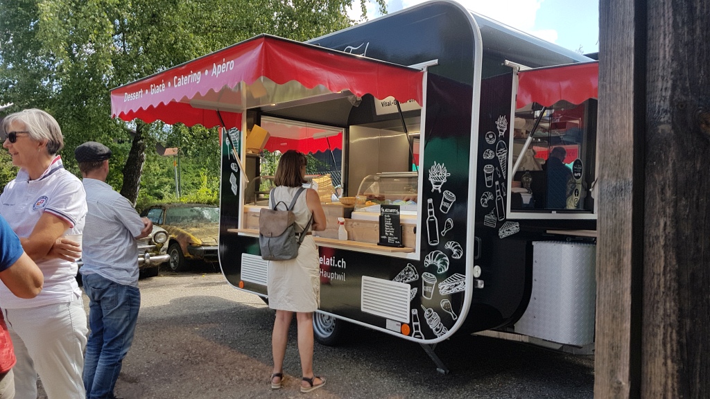 Swiss TR-Club und Jensen-Club zu Besuch bei Classic Car Connection AG - Juli 2020
