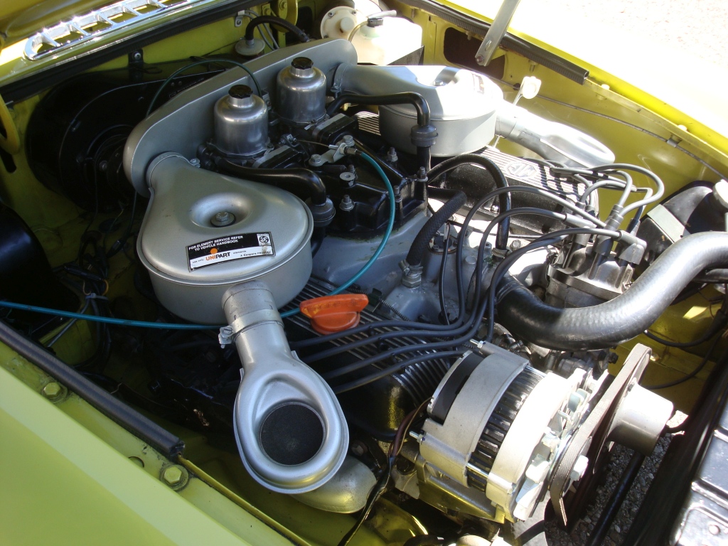 MG B GT V8 gelb