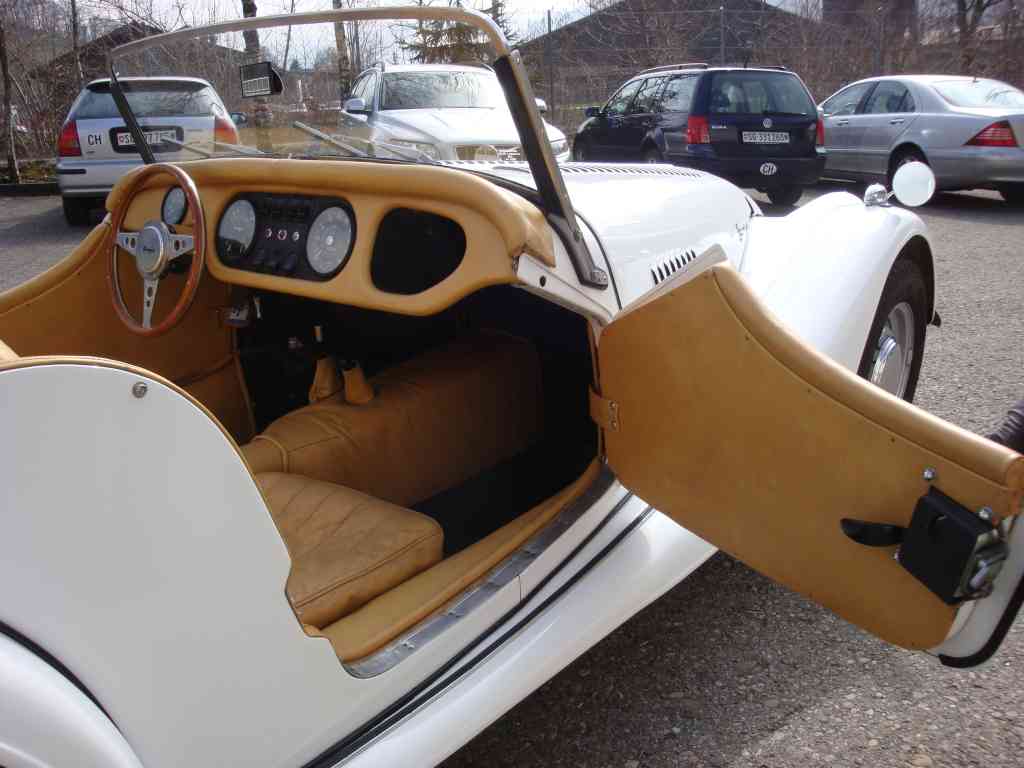 Morgan 4-4 1600 Jg 77 017.jpg